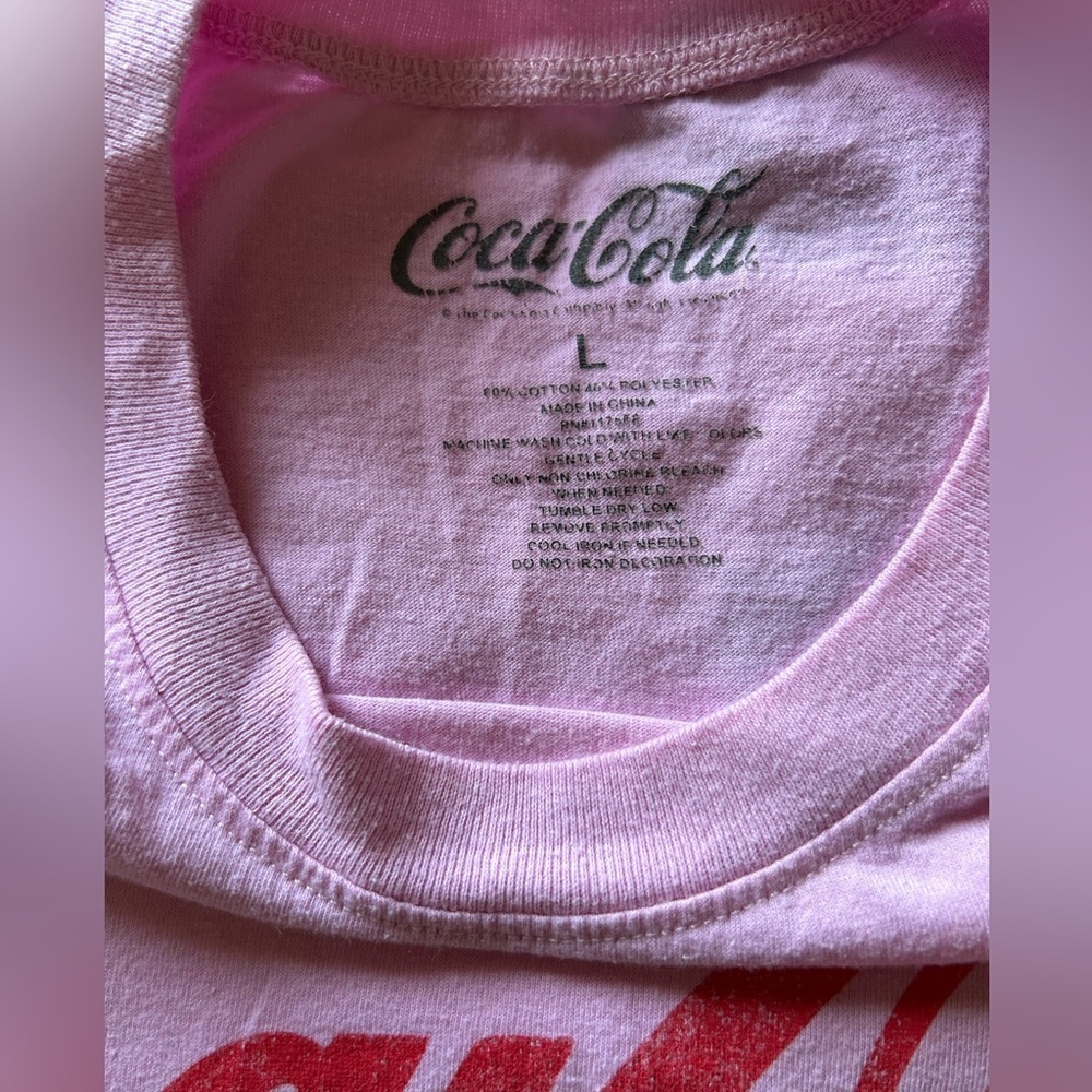 Coca-Cola Santa Christmas Holiday T-Shirt Tee Shirt Pink Festive Size Large * - Picture 3 of 6